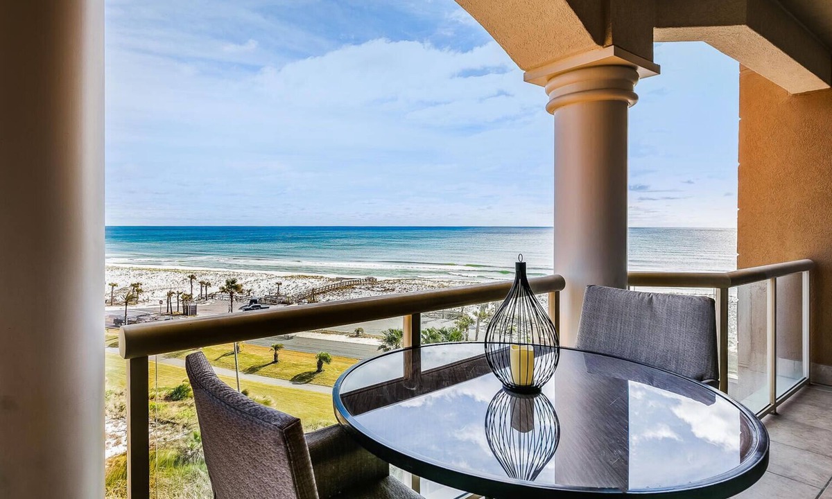 Pensacola Beach Condo | ❗️Aug 31-Sept 3 LOW RATE 🌴Portofino Island RESORT/Hear OCEAN WAVES from balcony