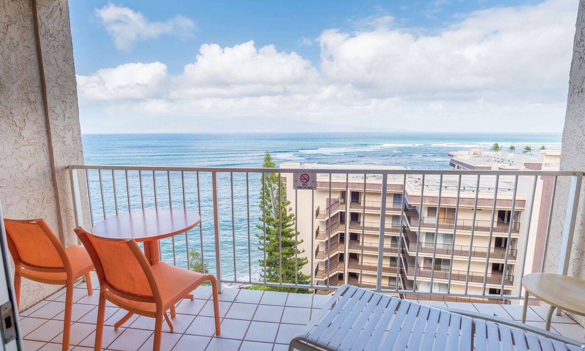Kahana Condo | Royal Kahana 1104 - Oceanview Studio - Summer and Fall Savings! Free Activities!
