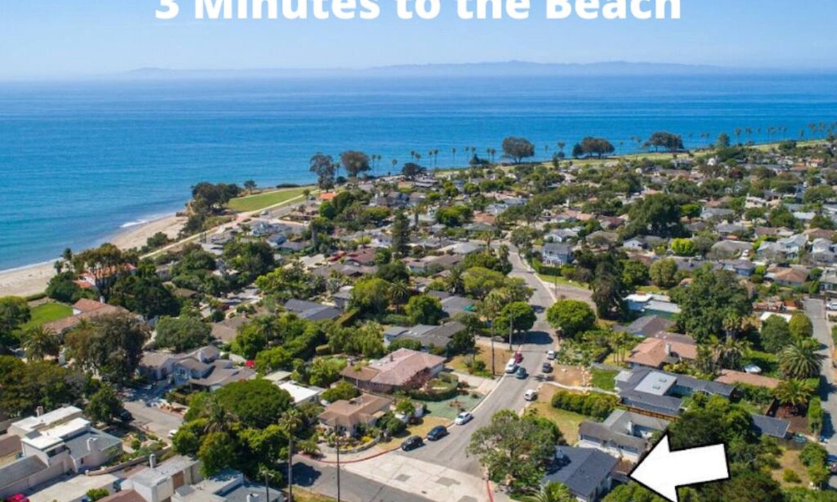 East Mesa House | Santa Barbara Beach House, Spa, Luxe Amenities, Fireplace,AC, 3 minutes to beach