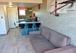 Charmant duplex rénové, climatisation, parking sécurisé - FR-1-387-162 in Marseillan