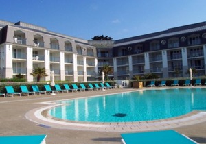 D2116 - Apartment T. 2 in Residence of Tourism, Sea View! in Douarnenez