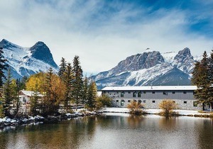 Lamphouse Hotel in Canmore