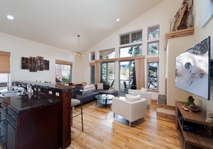 Luxury Townhome - Views - Ski in/Out - End Unit - Fire Pit in Durango