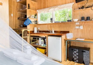 Palm Beach Bungalows: Driftwood in Palm Beach