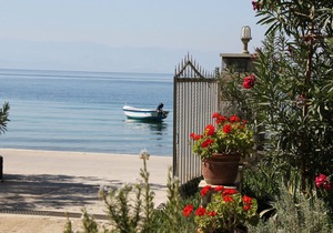 Vrbo Property in Kala Nera