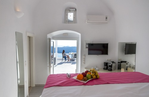 Fira House | Asma Suites