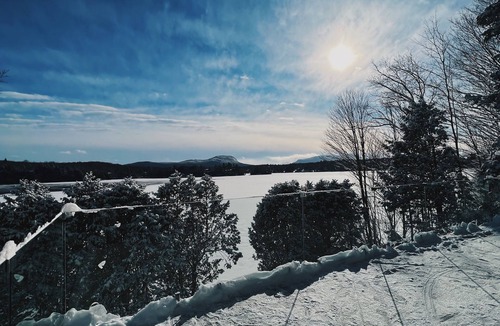 Orford Ski Chalet | Beautiful waterfront property