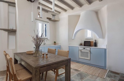 Tinos Town Hotel | Blue 1, Morfes Luxury Apartments