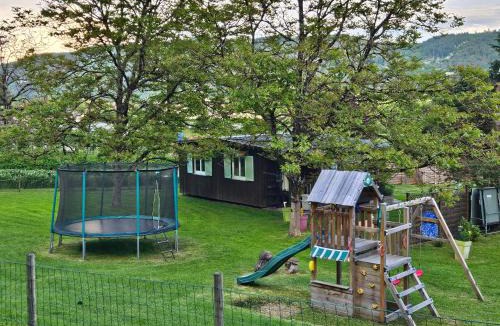 Argentat Ski Chalet | Chalet Vert 10 min à pied du centre ville d'Argentat-sur-Dordogne
