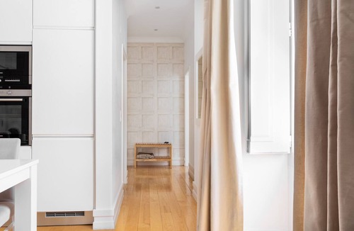 Sacramento Apartment | Chiado | CHARMING & ROMANTIC | Family-Friendly