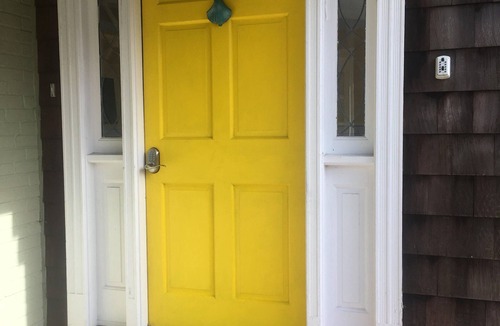 Lagoon Heights House | Cozy, Clean, Bikes, Kayaks, Laundry, Ferry Tickets, Near Bike Path and Town