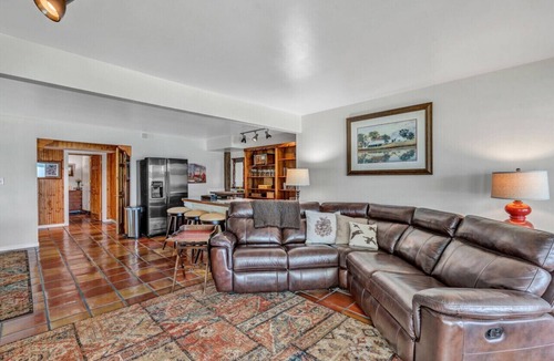 Smith Mountain Lake Villa | Gunner`s Lookout- Standout property in Bernard`s Landing- all the amenites but you will not want to leave the townhome!