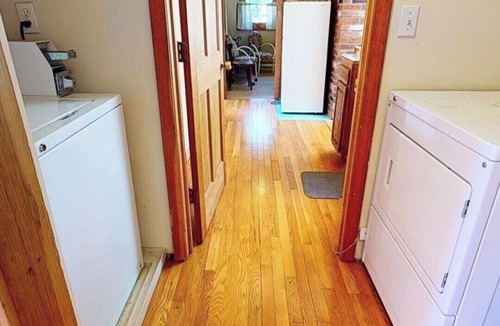 East Chop House | Historic 11 room Full House Rental in Oak Bluffs walking distance to beach