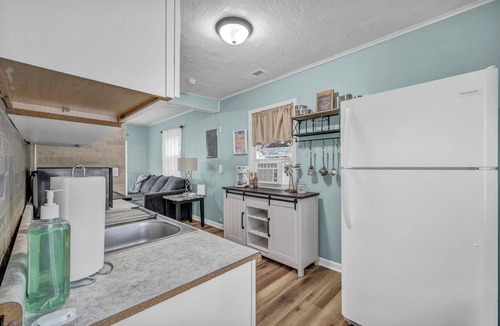Elyria House | Just like Home- Cozy Elyria Ranch