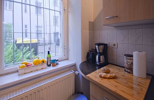 Prenzlauer Berg Apartment | Large Apartment w/two Bathrooms on Quiet Side Street in Prenzlauer Berg