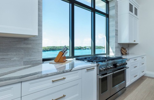 Staniel Cay Villa | LUXE-Upper or Lower Level with private entrance-contact host for availability