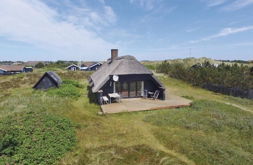 Nørre Lyngvig House | Nice home in Hvide Sande with ethernet internet