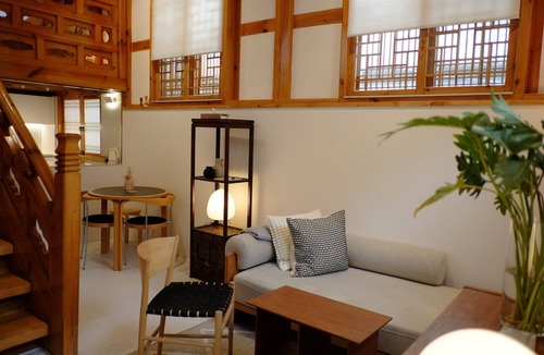 Seochon House | Roomim Seochon: Modern Hanok stay near Gyeongbokgung Palace