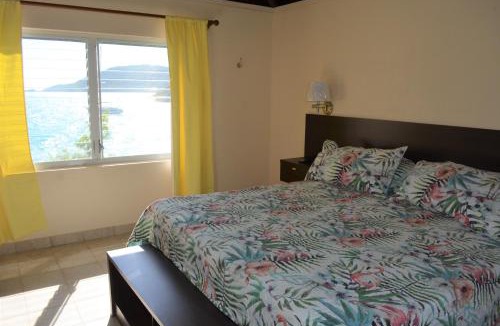 Spanish Town Villa | SERENDIPITY