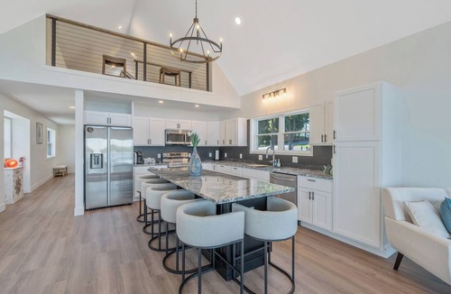Fair Haven House | Shoreline Retreat - New Modern Luxury Waterfront Escape -Dock & Water Toys