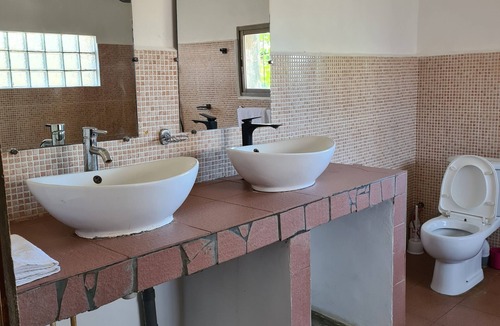 Antsiranana Apartment | Spacious, fully-equipped apartment with air conditioning+wifi+guardians