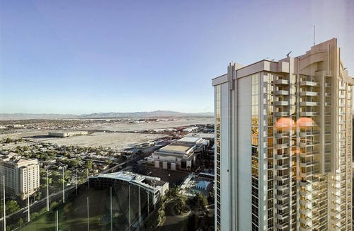 Las Vegas Apartment | SVS: Sphere Strip View Studio | Signature at MGM