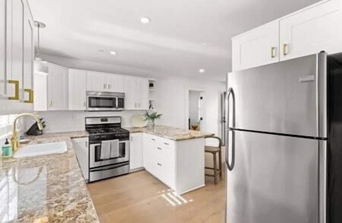 Carpinteria Apartment | Watermark Suite C