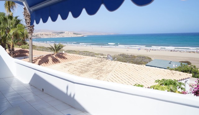 2-room apartment, 50 meters to the beach, panoramic sea view in Costa Calma