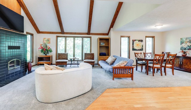 4 Mi to Dtwn Loveland: Private Retreat w/Decks in Loveland