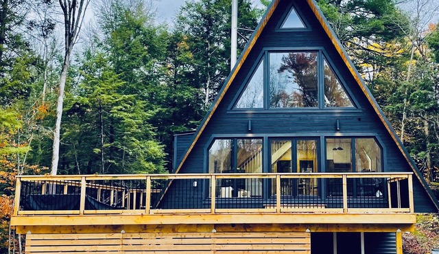 A-Frame Escape in the Woods of Georgian Bay, Muskoka in Georgian Bay
