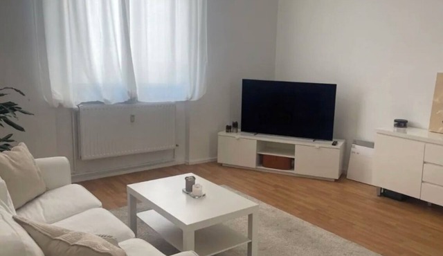 Altbauwohnung am Legendären Kurfürstendamm/Messe ICC in Berlin