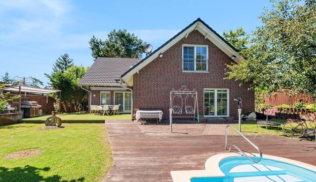 Amazing home in Falkensee with Wi-Fi in Falkensee
