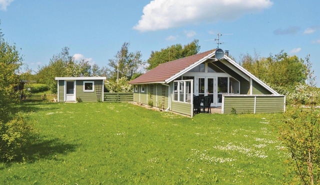 Amazing home in Vinderup with WiFi in Vinderup