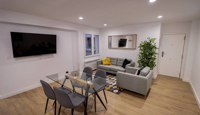 Apartamento Moderno + Parking in Oviedo