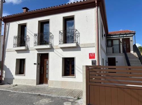Apartamentos O Grilo in Doade