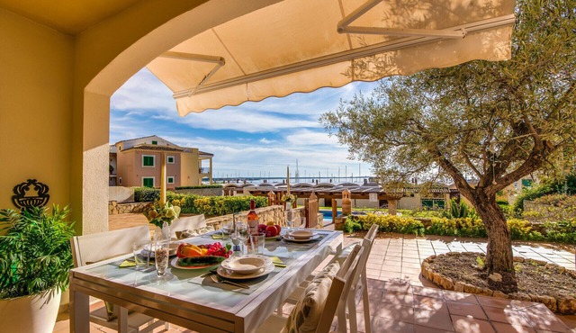 Apartment close to sea Blau Mari pool in Mallorca in Sa Rapita