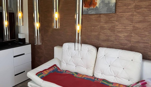 Apartment 'Vogelnest' with Shared Pool, Shared Terrace and Wi-Fi in Mühlhausen/Thüringen