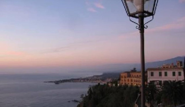 apartment/flat - with a large terrace overlooking the sea in Taormina
