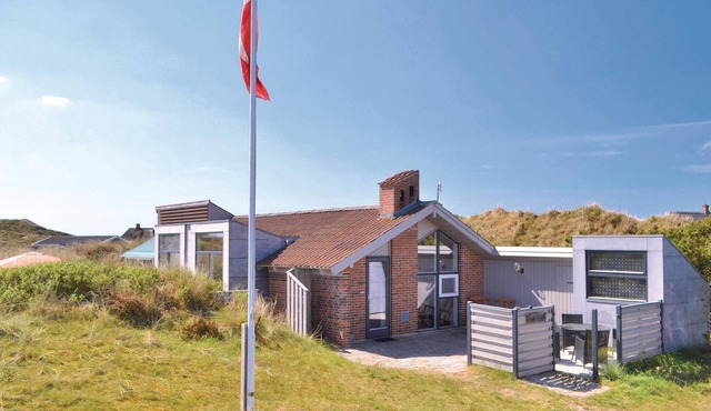 Awesome home in Hvide Sande with sauna in Hvide Sande