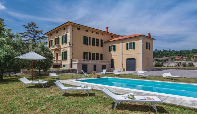 Awesome home in Lucca LU in Lucca LU