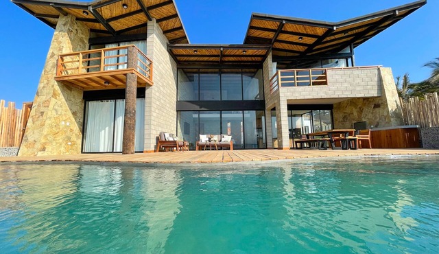 Beachfront Casa Diem Eco-luxury Vichayito in Máncora