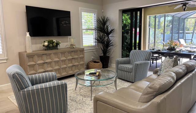 Beautiful Naples Home: Private Pool, 4-Minute Drive to Vanderbilt Beach in Naples