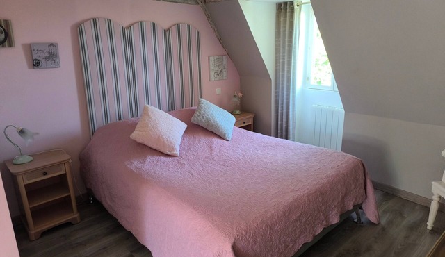 Bed and Breakfast 'Demeure D'antan - Chambre Hortense' with Shared Terrace, Shared Garden and Wi-Fi in Beblenheim