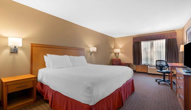 Best Western Plus Olympic Inn in Klamath Falls