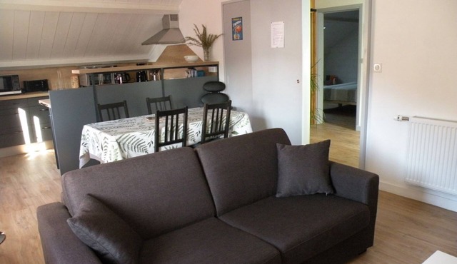 Between Sancy and Volcans d'Auvergne, Orcival, Basilica view, apartment sleeps 4. in Orcival
