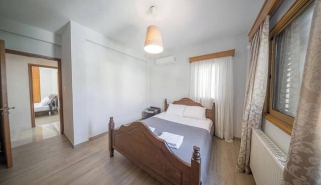 Blue Pearl Villa - 6 Bedroom in Pyla