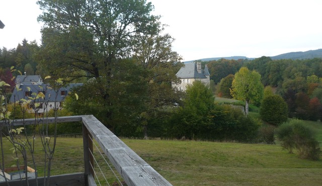 Chalet on the shore of Lake Séchemailles in Ambrugeat