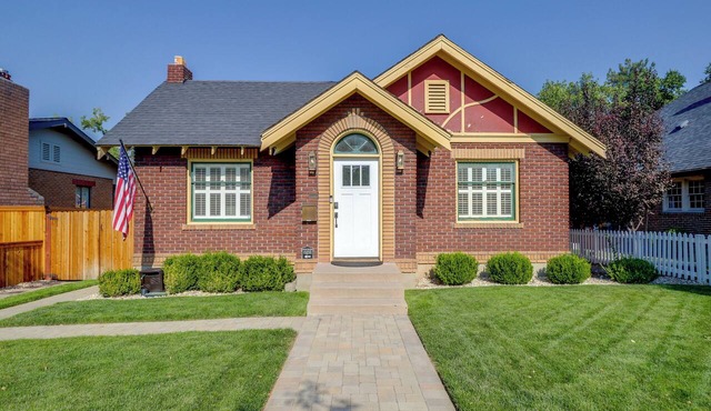 Charming Midtown Brick Home: Walk to Truckee River in Reno