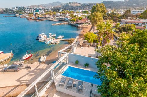 Çimentepe Residence Deluxe 1 - Villa with Heated Pool & Close to Yalikavak Marina in Bodrum