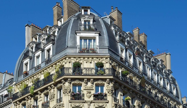 COMBINING TIMELESS PARISIAN ELEGANCE WITH CONTEMPORARY COMFORT - RUE DE RENNES in Paris